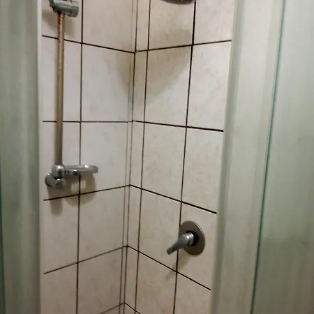Economy Double Room, Bathroom In Shared Homestay szállás Olbia